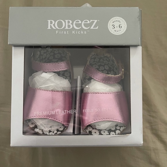 Robeez Baby sandals - Picture 1 of 4